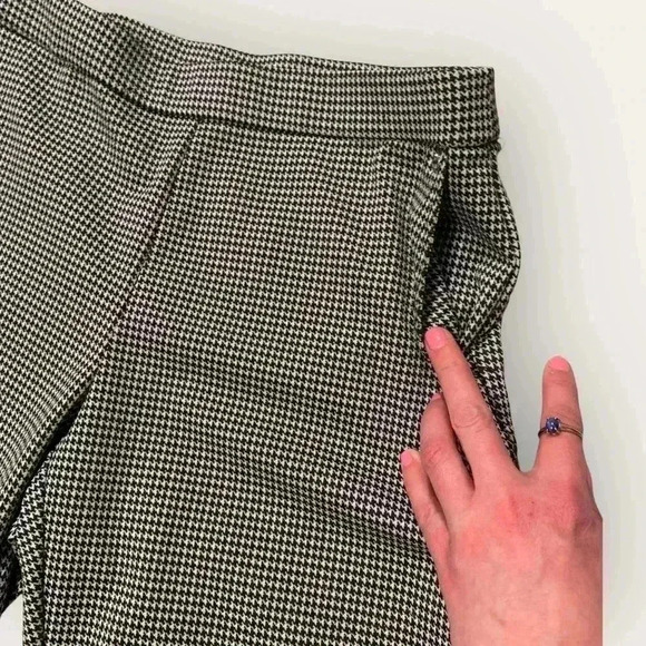 Anne Klein Women's Stretchy Black and White Houndstooth Straight Leg Pants - Picture 3 of 12